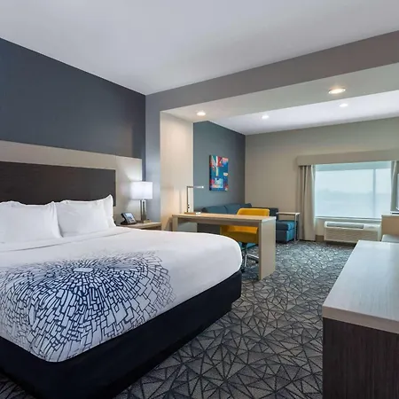 La Quinta Inn & Suites By Wyndham Shorewood Esterno foto