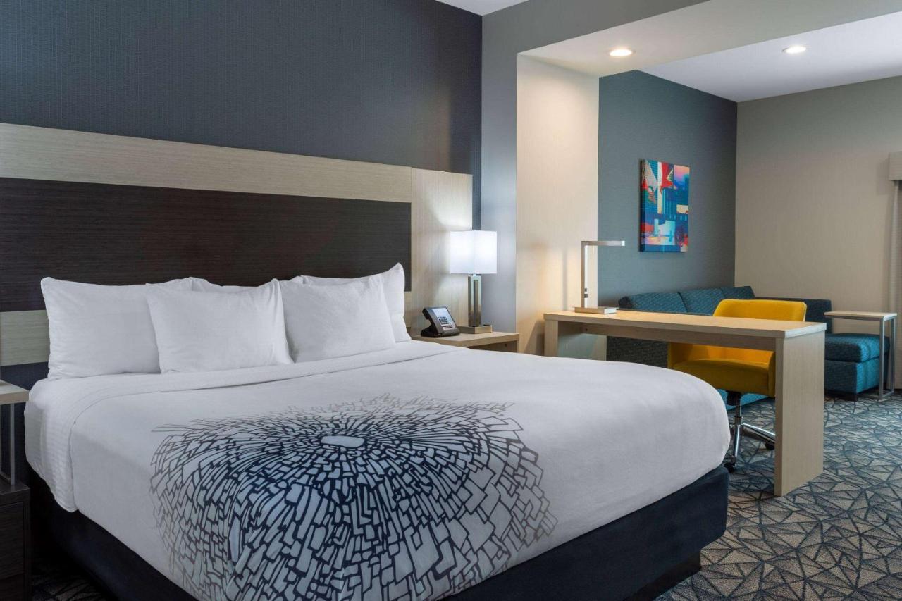 La Quinta & By Wyndham Hotel 3*