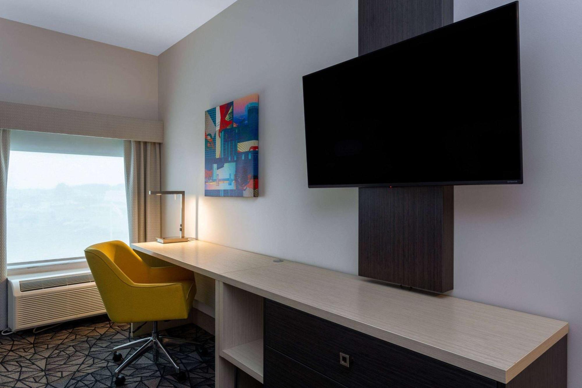 La Quinta & By Wyndham Hotel 3*